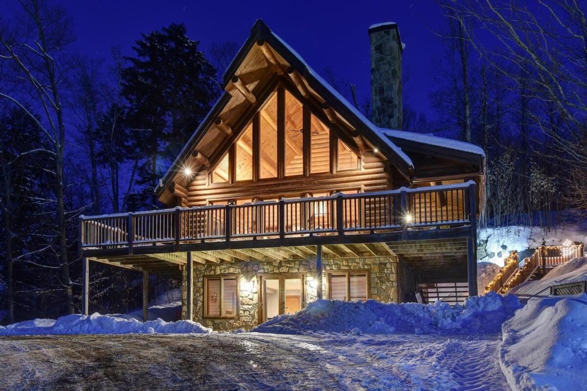 Chic Familiale, Relaxant Avec Spa En Montagnes Labelle Kültér fotó