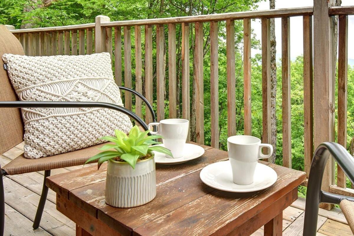 Chic Familiale, Relaxant Avec Spa En Montagnes Labelle Kültér fotó