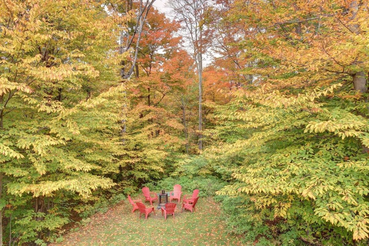 Chic Familiale, Relaxant Avec Spa En Montagnes Labelle Kültér fotó